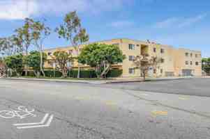 featured image of 2724 Abbot Kinney Blvd