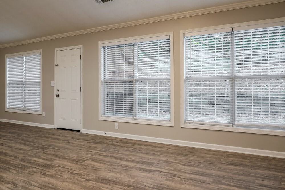 752 Fairmont Park Dr - Photo 6 of 17