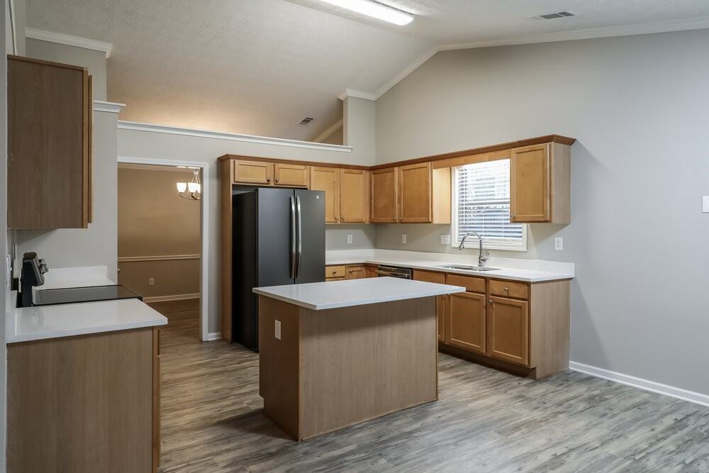 752 Fairmont Park Dr - Photo 7 of 17