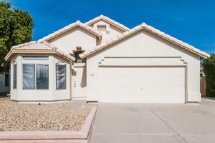 832 E Baylor Ln - Photo 1 of 1