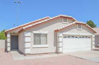 323 N Ocean Dr - Photo 1 of 1