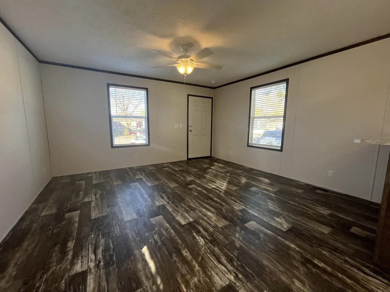 1319 W Plum St #75 - Photo 6 of 31