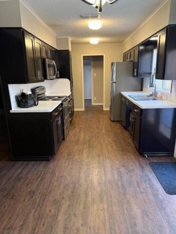 423 Top Hill Dr - Photo 3 of 22