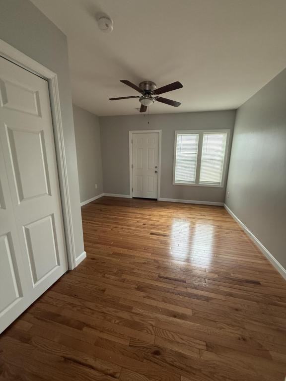 7072 Plain St - Photo 3 of 6