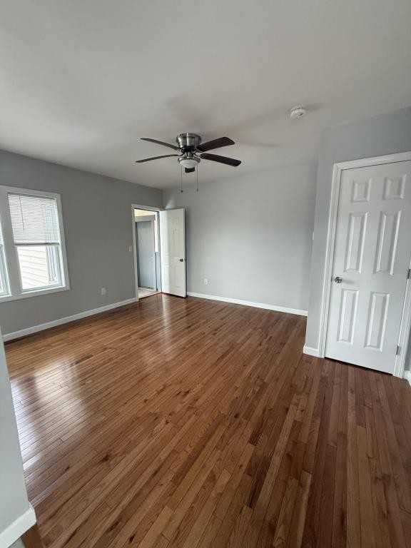 7072 Plain St - Photo 4 of 6