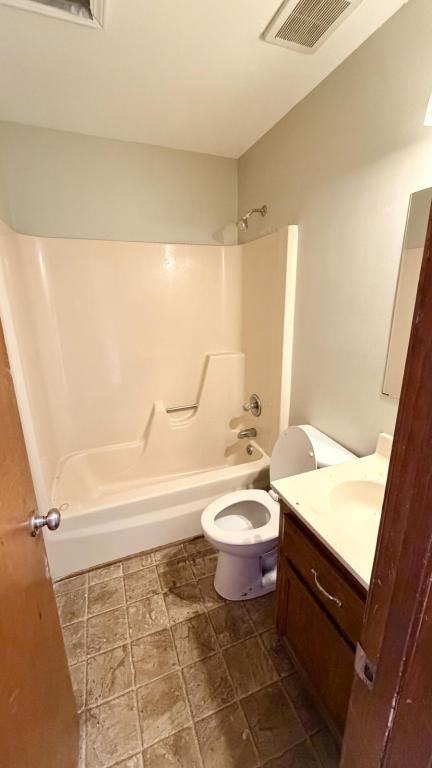 2010 Wornall Rd - Photo 6 of 11