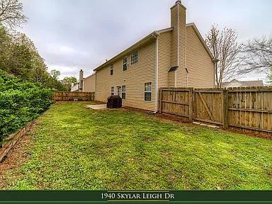 1940 Skylar Leigh Dr - Photo 2 of 29