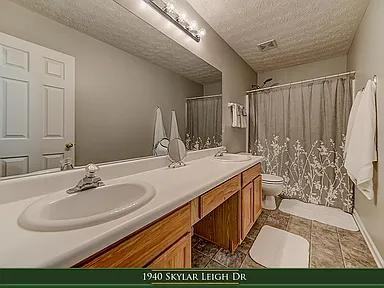 1940 Skylar Leigh Dr - Photo 4 of 29