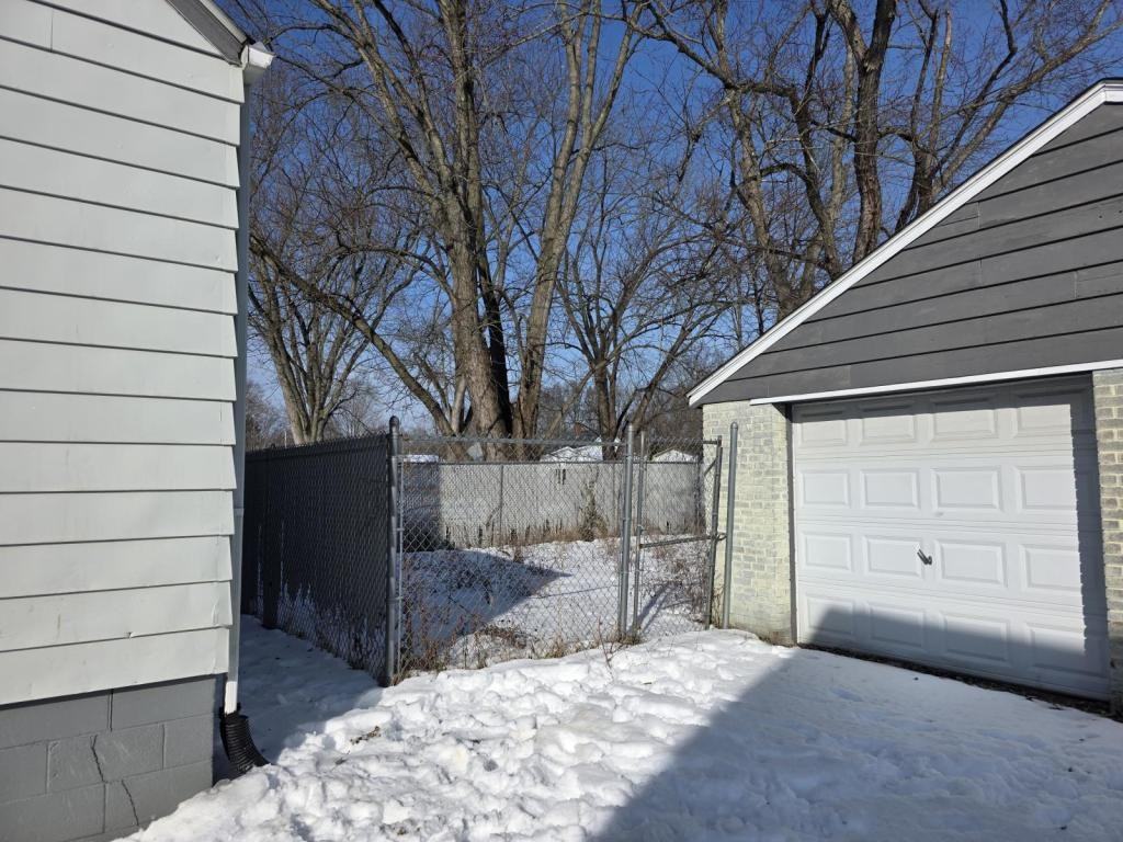 224 Maryland St Nw - Photo 3 of 24