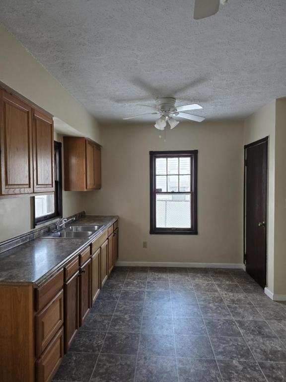 224 Maryland St Nw - Photo 7 of 24