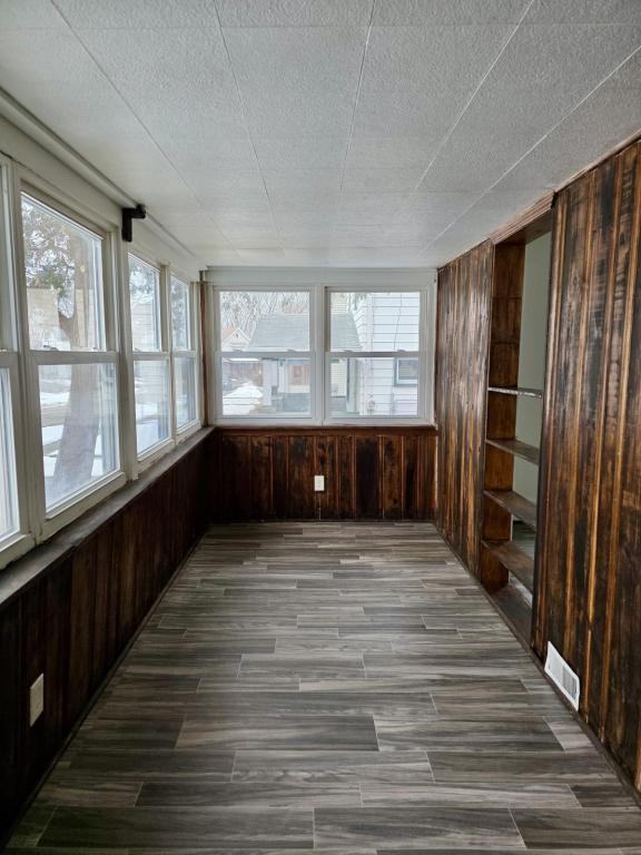 849 Terra Alta St Ne - Photo 3 of 18