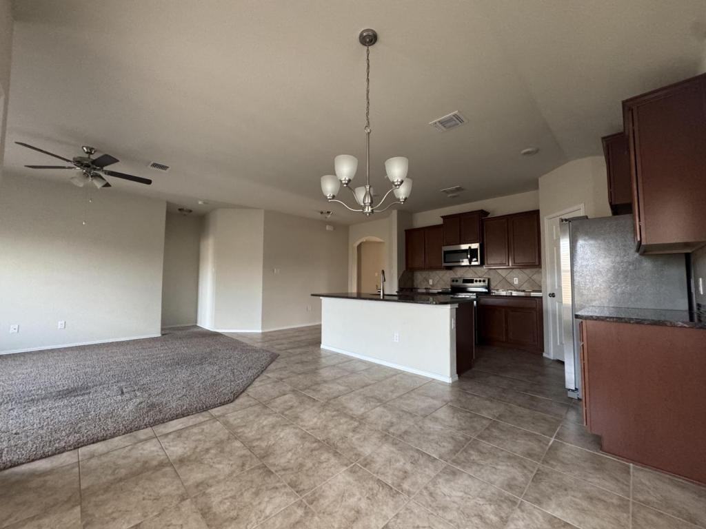 8514 Pleasant Trail Dr - Photo 5 of 12