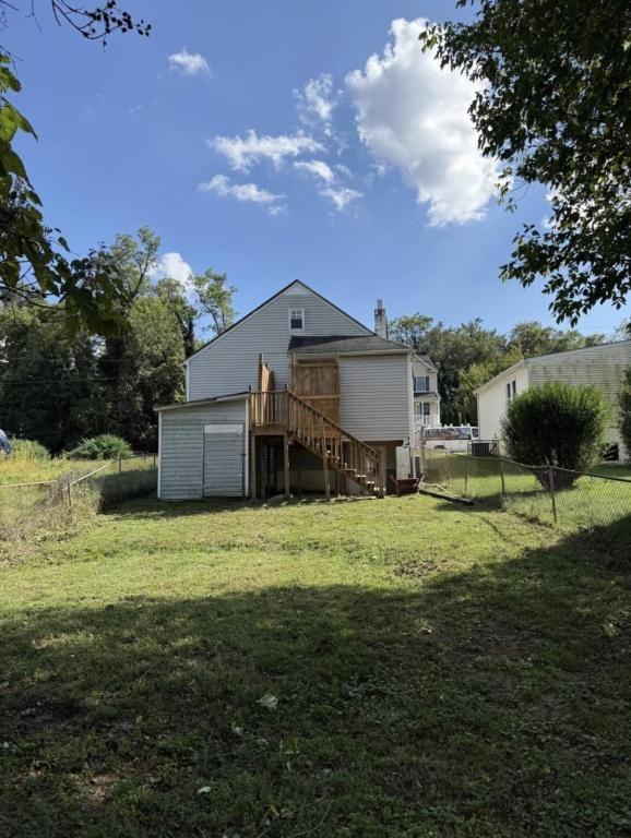 218 Berlin Ave - Photo 2 of 9