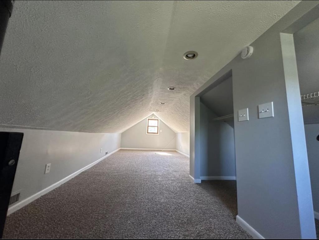 218 Berlin Ave - Photo 6 of 9