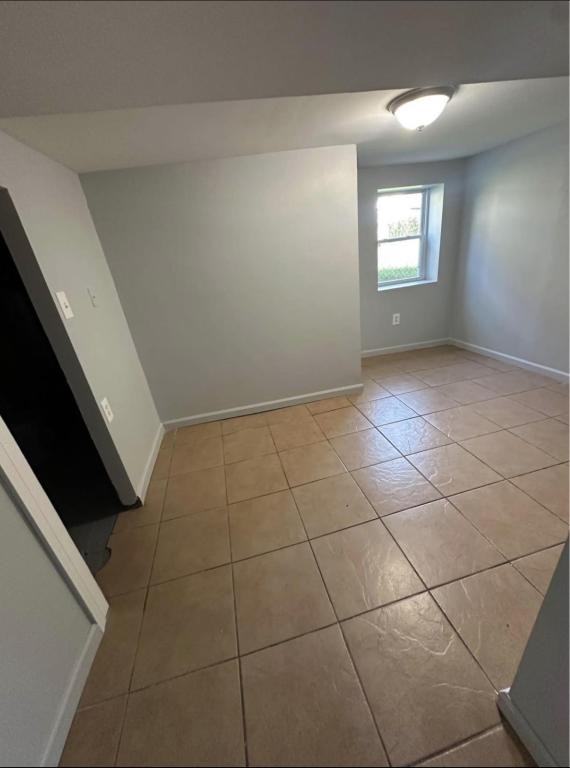 218 Berlin Ave - Photo 7 of 9