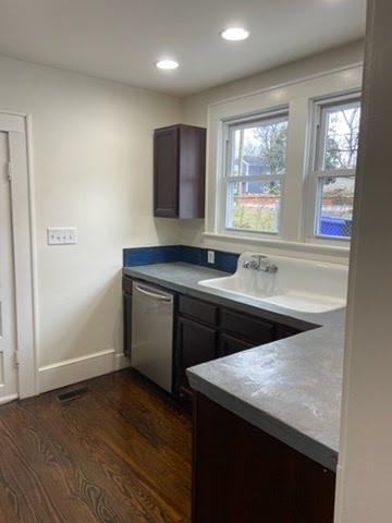 504 Green Ave - Photo 4 of 12