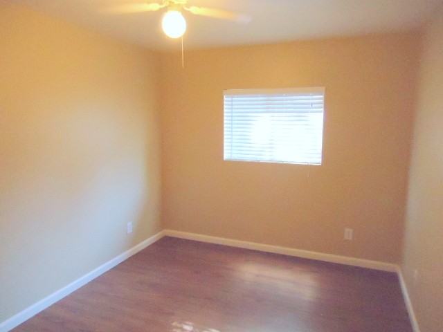 403 Maple St #B - Photo 6 of 12