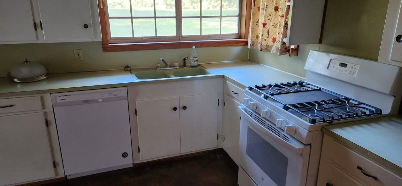 30610 Highway - Photo 3 of 16