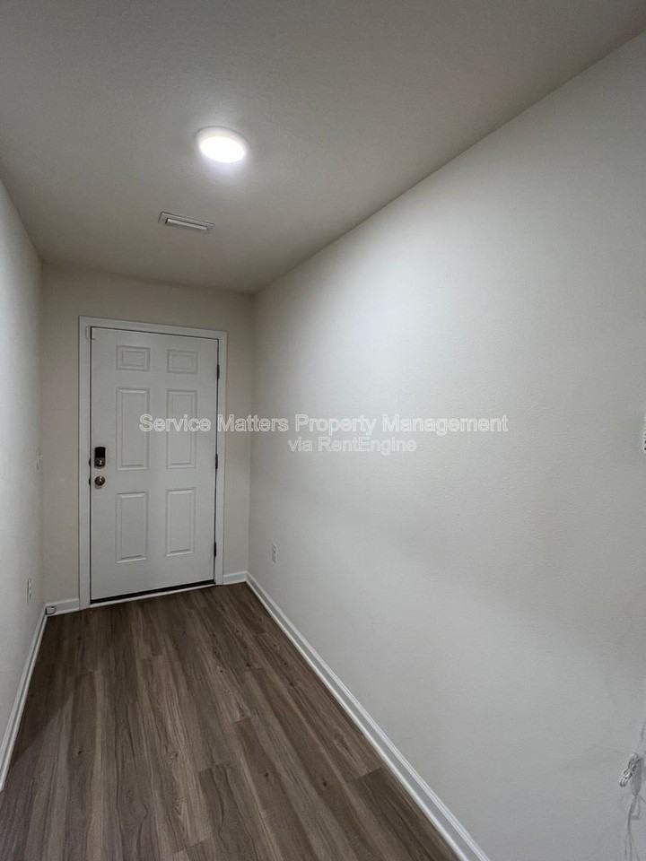 5811 Blackhorse Cir - Photo 4 of 31