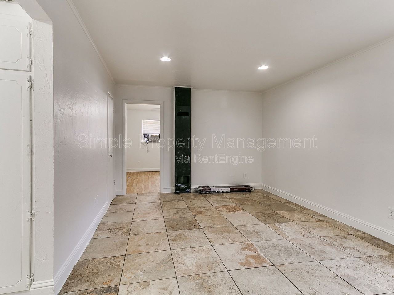 2932 Nw 32nd St - Photo 4 of 14