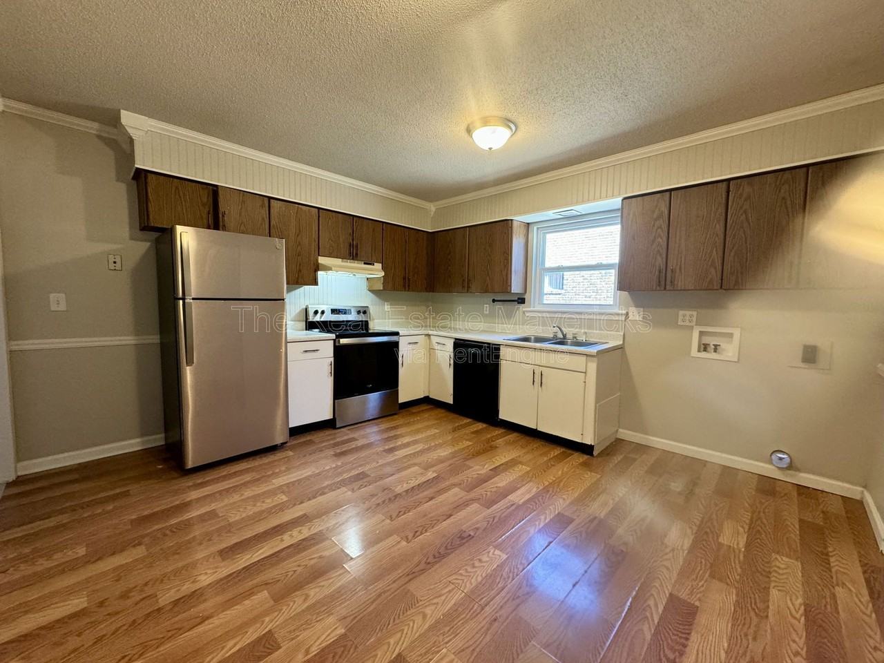 3624 Missionaire Ave #1 - Photo 5 of 10