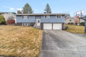 featured image of 6604 N Greenwood Blvd