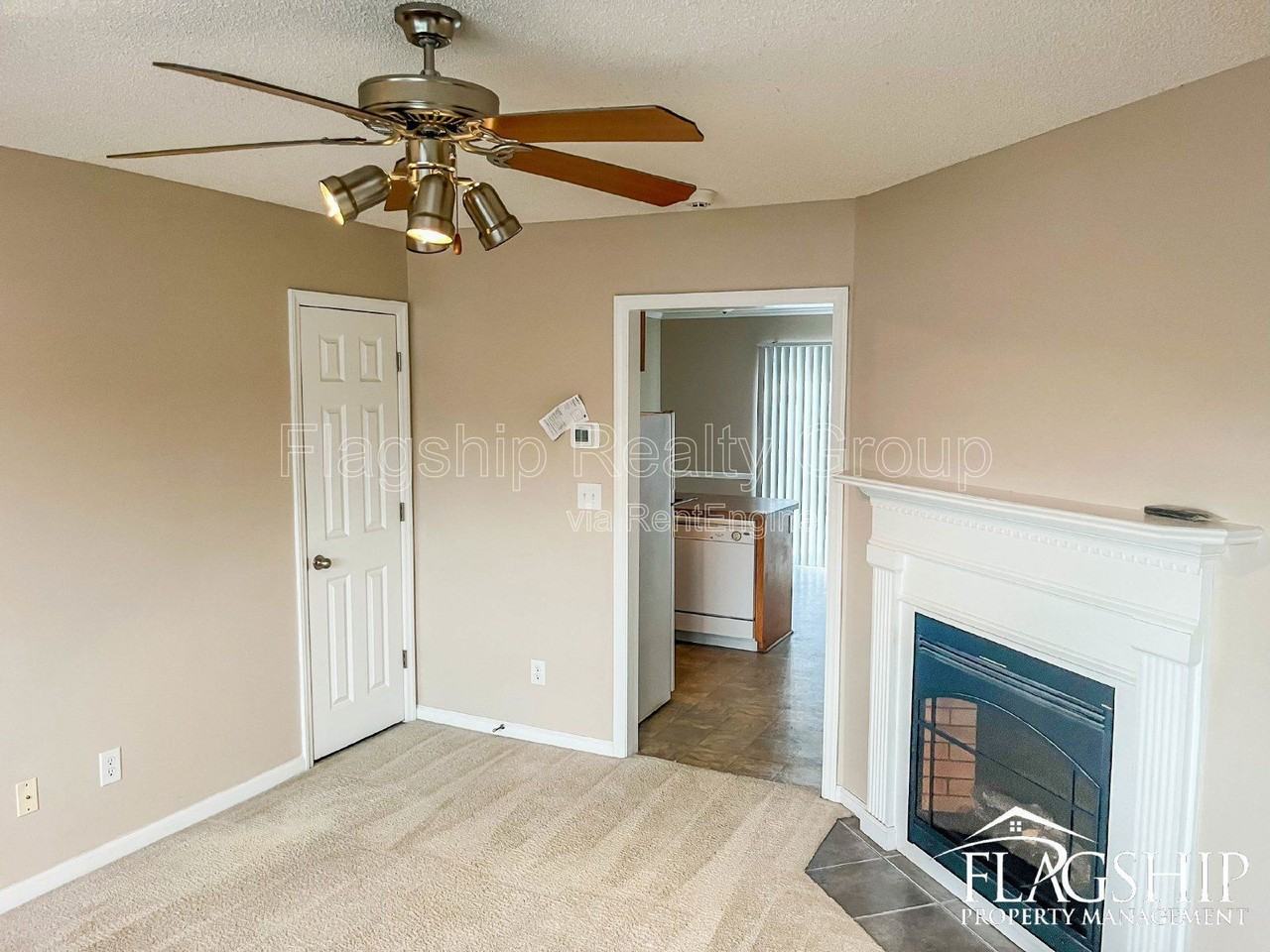 3813 E Vancroft Cir - Photo 5 of 22