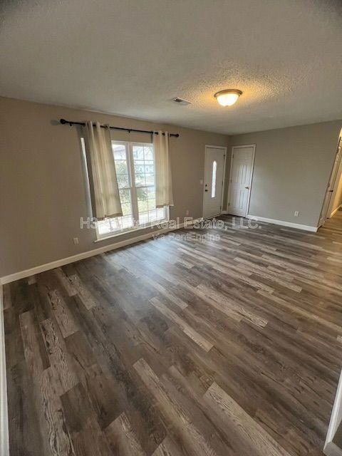 419 Eagles Way - Photo 3 of 16