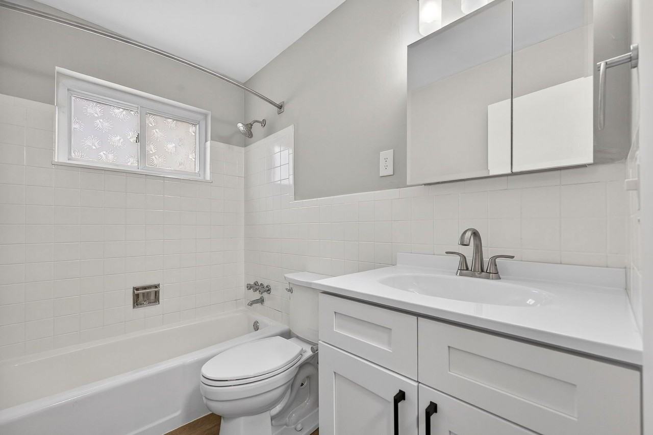 6419 Montgomery Rd #A7 - Photo 4 of 12