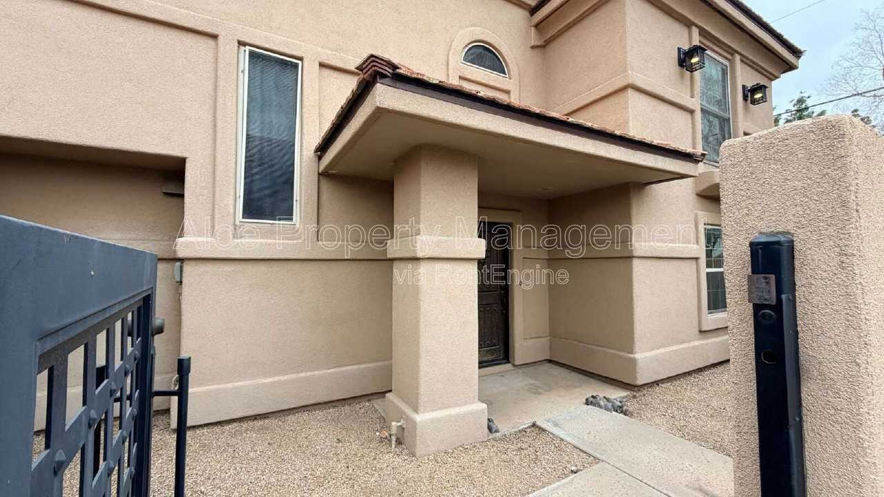 8101 N 13th Pl - Photo 4 of 34