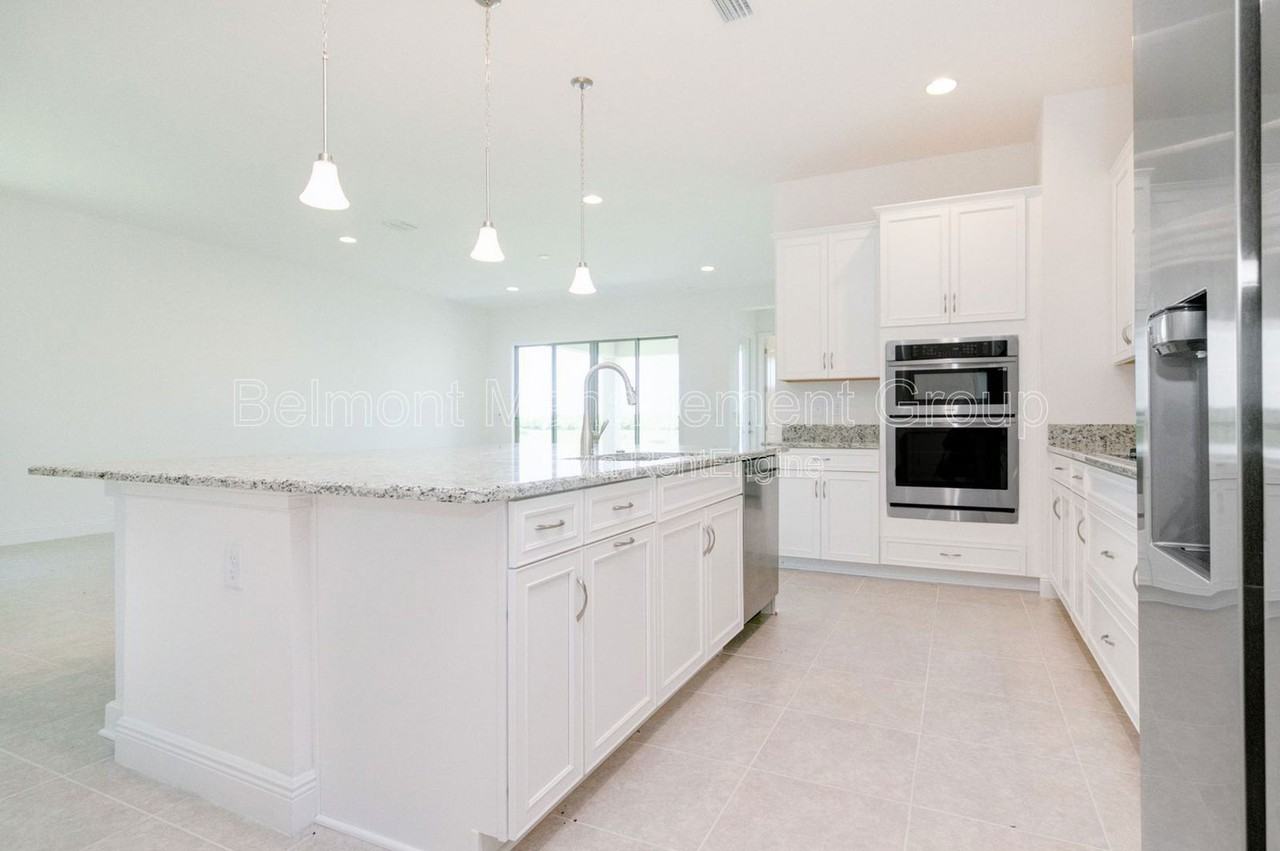 13550 Abberwick Dr - Photo 6 of 43