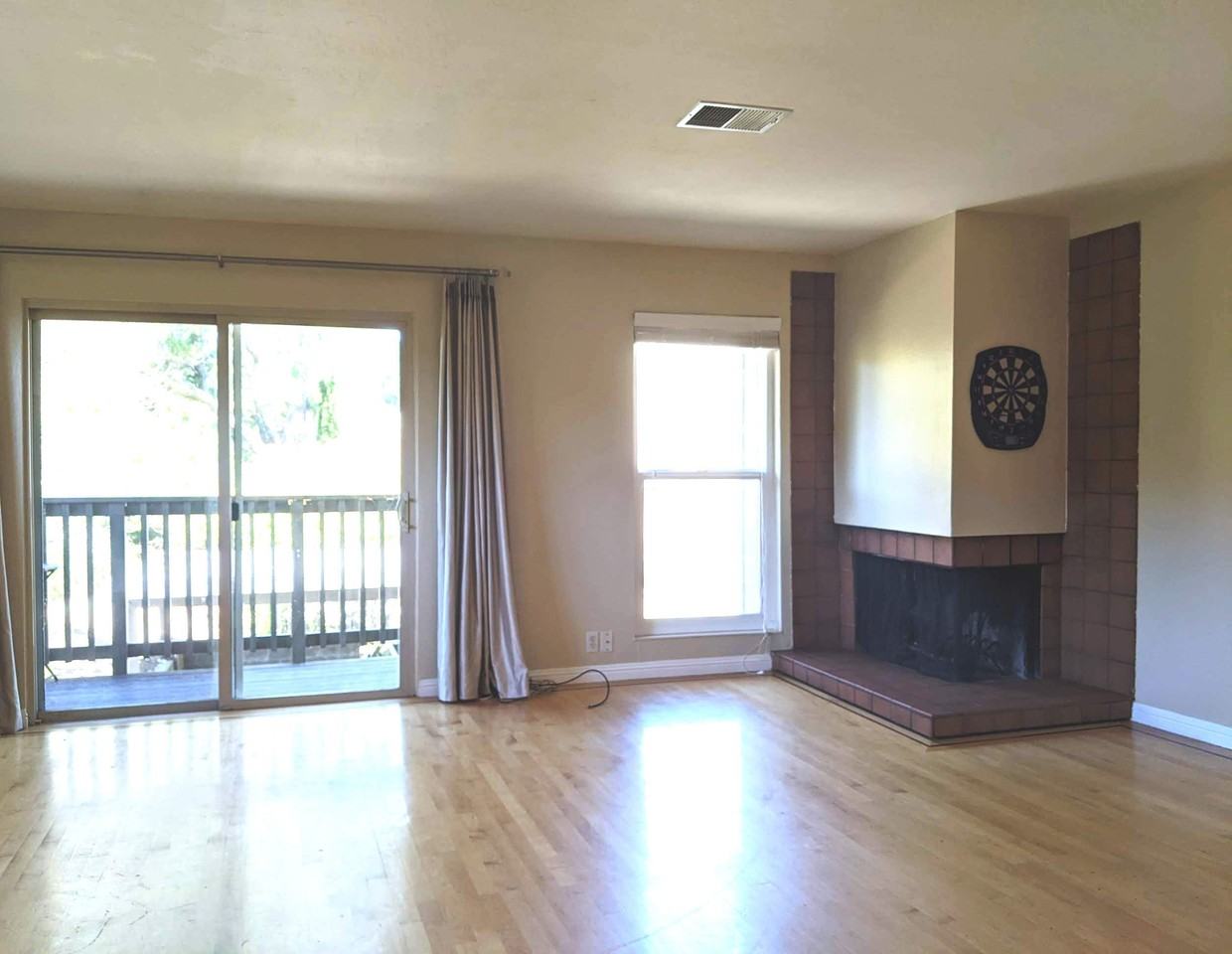 105 Ascot Ct #1 - Photo 7 of 24