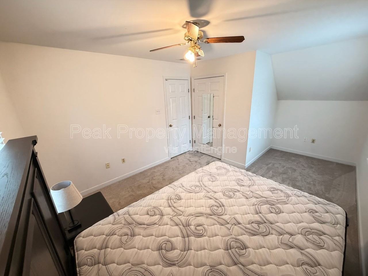 11809 Sanbury Ln - Photo 7 of 50