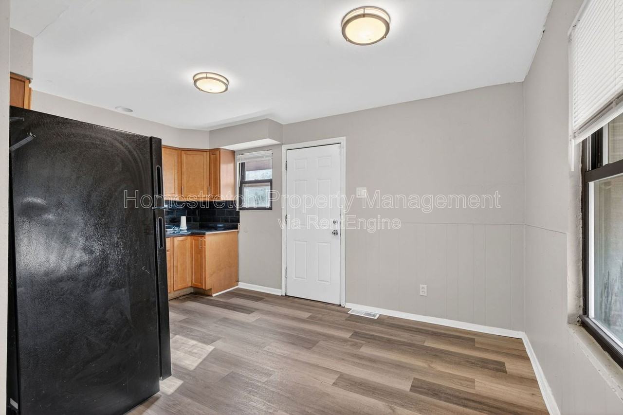 4232 Jennings Station Rd - Photo 5 of 23