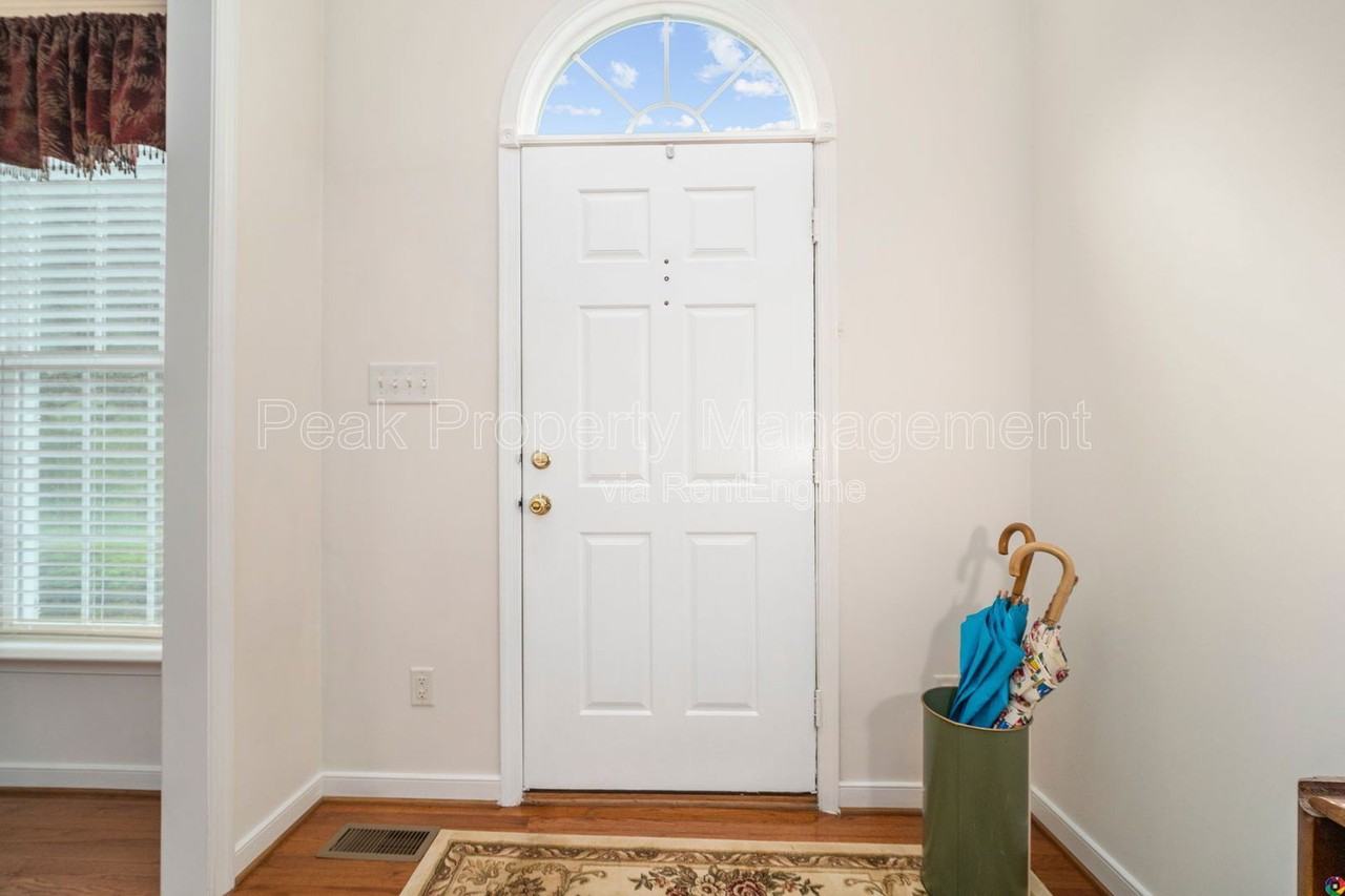 5525 Barnsley Ter - Photo 6 of 50