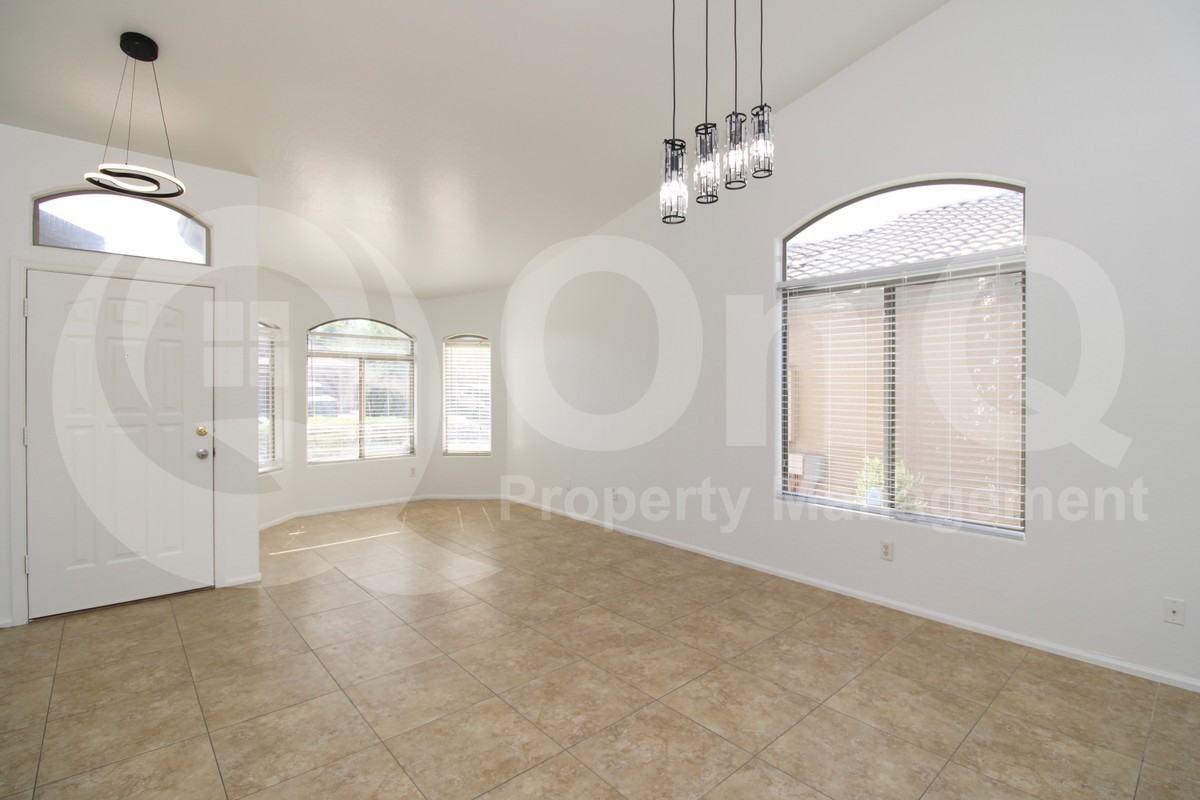 5412 W Atlantis Ave - Photo 7 of 25