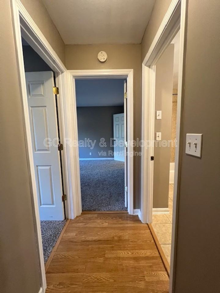 7 Simpson St #F - Photo 6 of 16