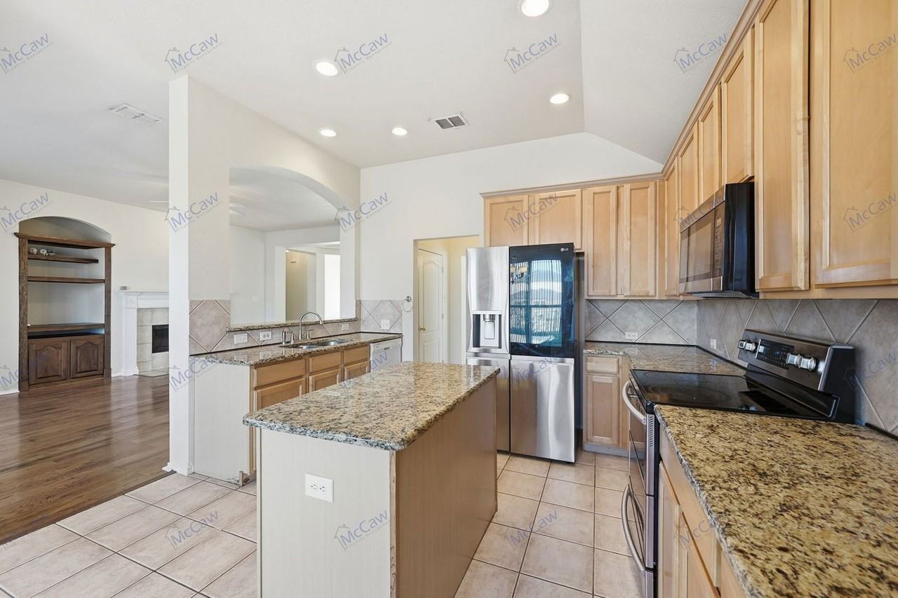 2229 White Rock Ln - Photo 6 of 23