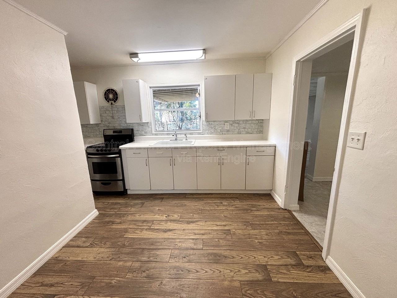 840 Lake Ave - Photo 5 of 22