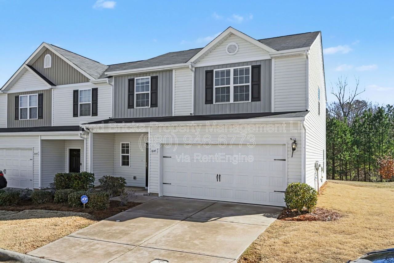 8147 Paw Club Dr - Photo 4 of 31