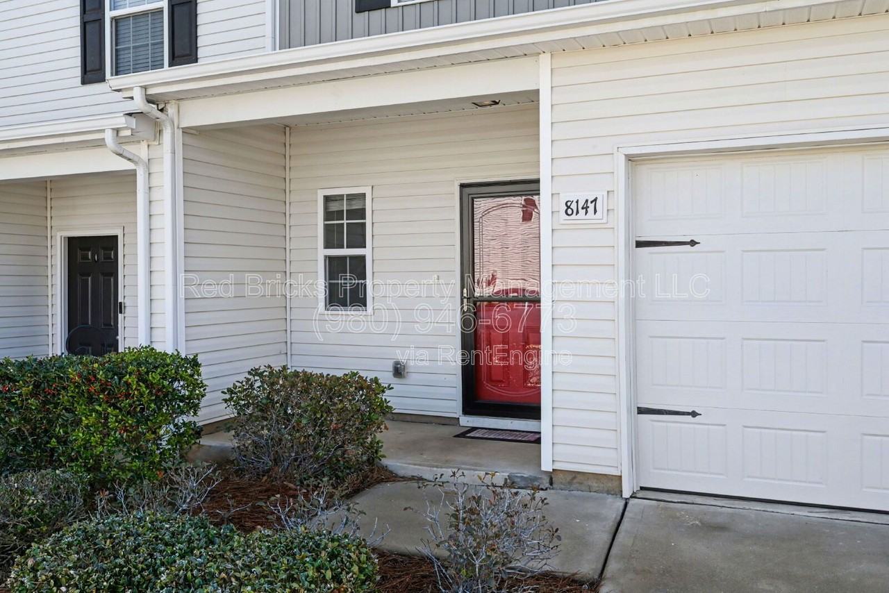 8147 Paw Club Dr - Photo 5 of 31