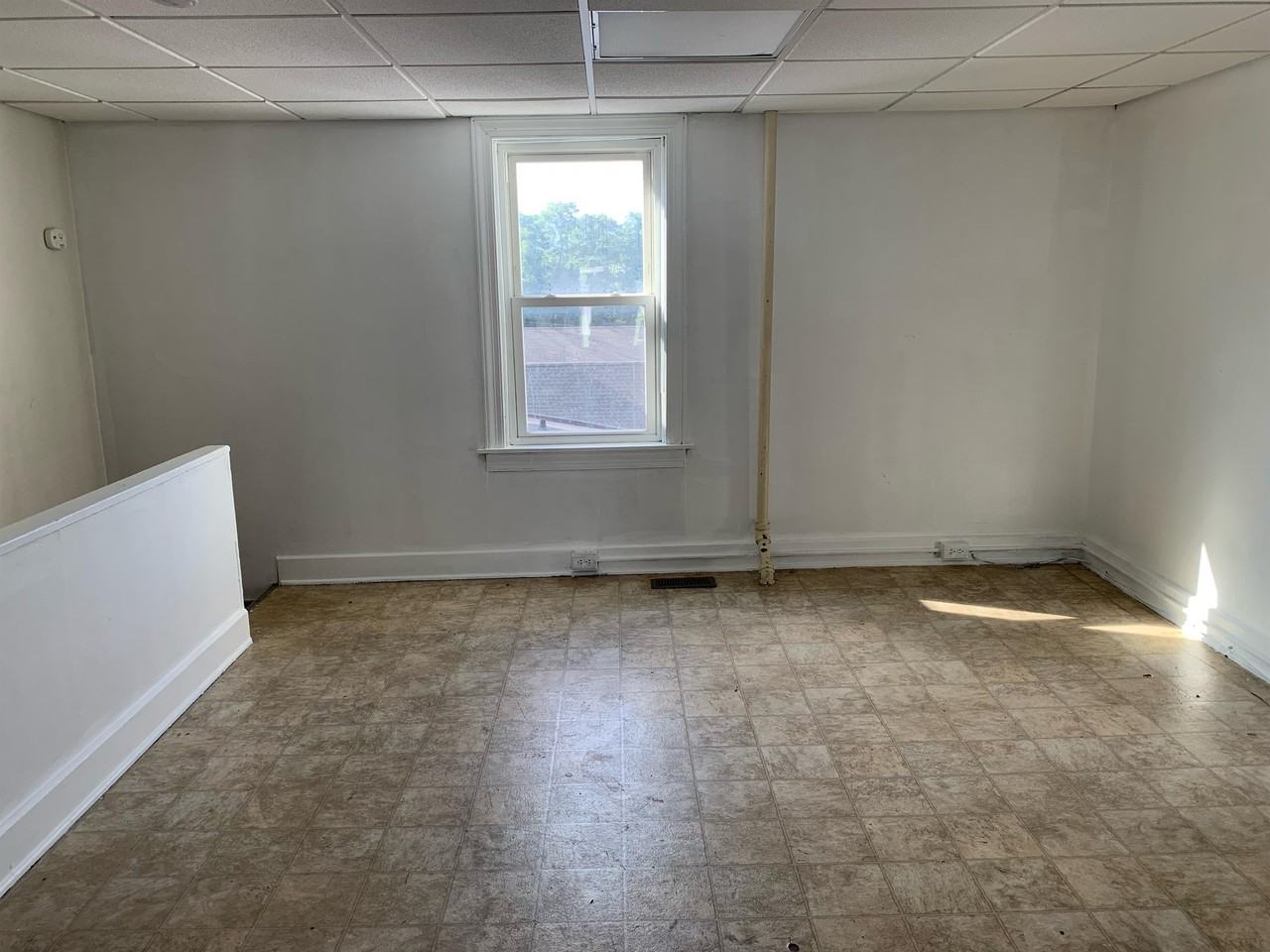 902 W College Ave #2 - Photo 6 of 7