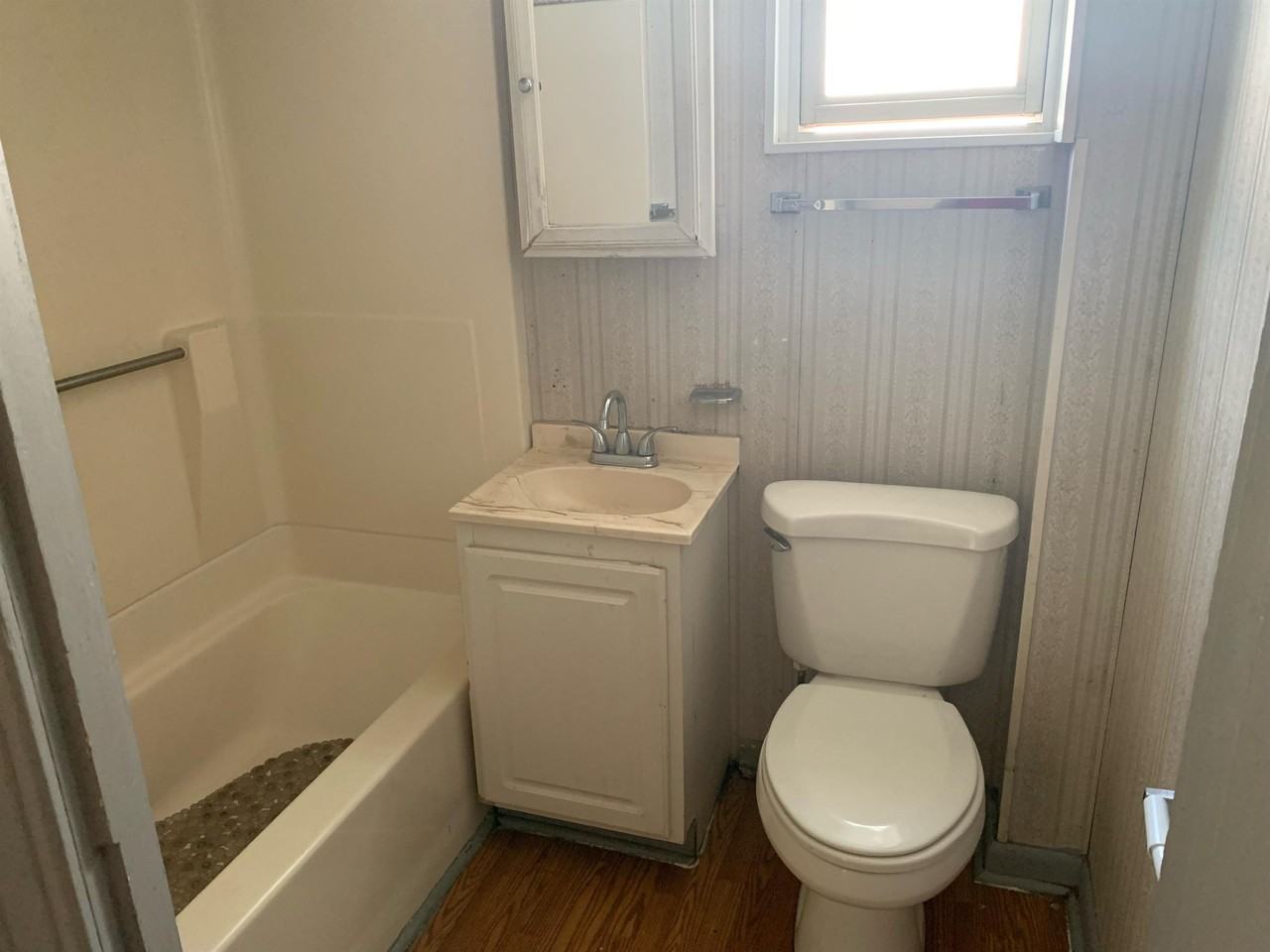 902 W College Ave #2 - Photo 2 of 7