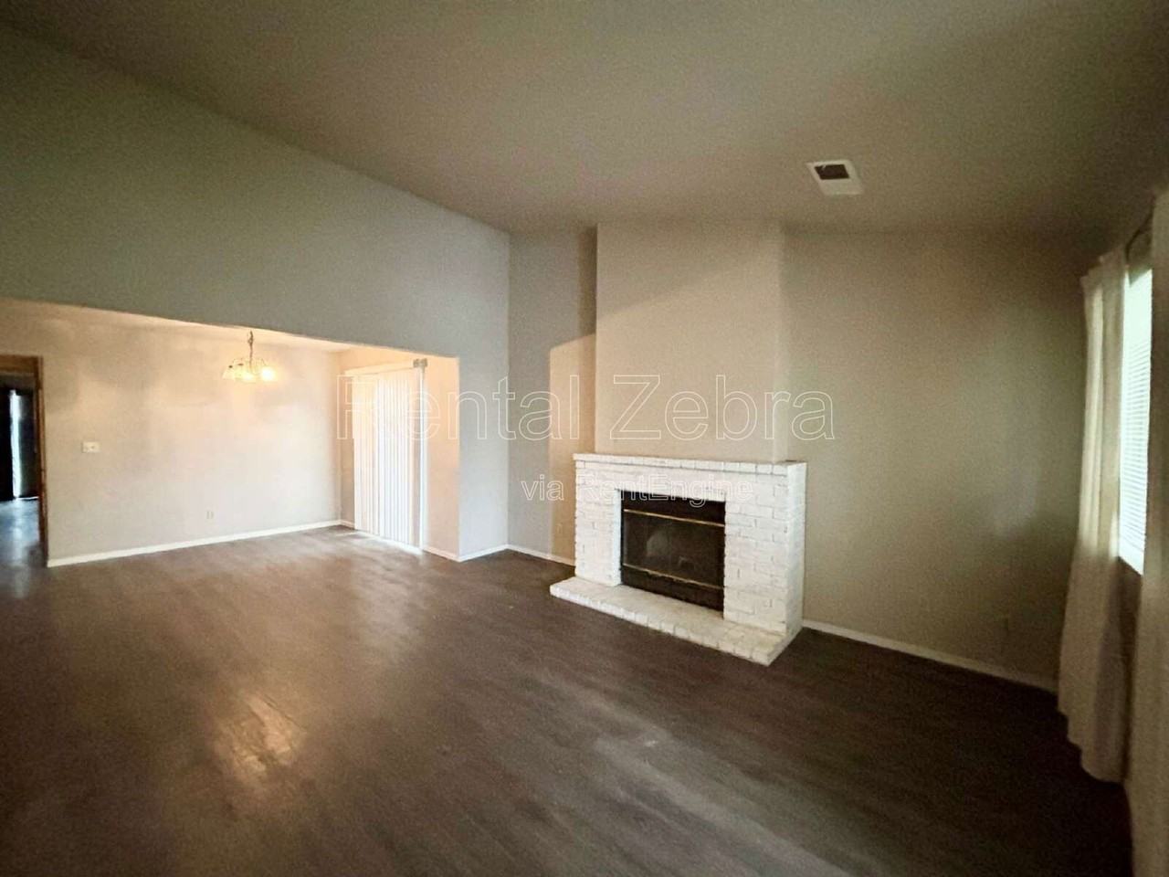 1702 Joseph Ct - Photo 6 of 6