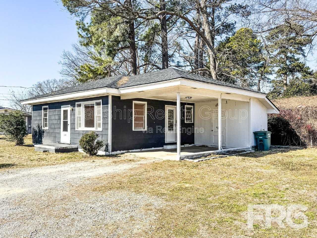 114 Blaire Ln - Photo 2 of 23