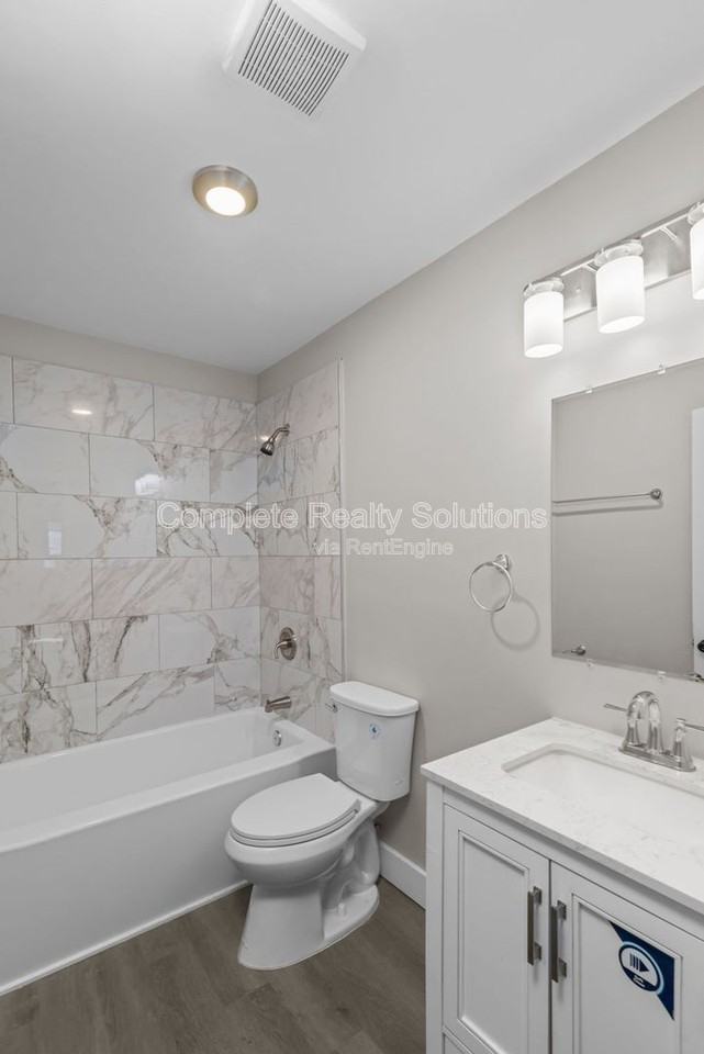 2056 Coleridge Dr - Photo 3 of 29