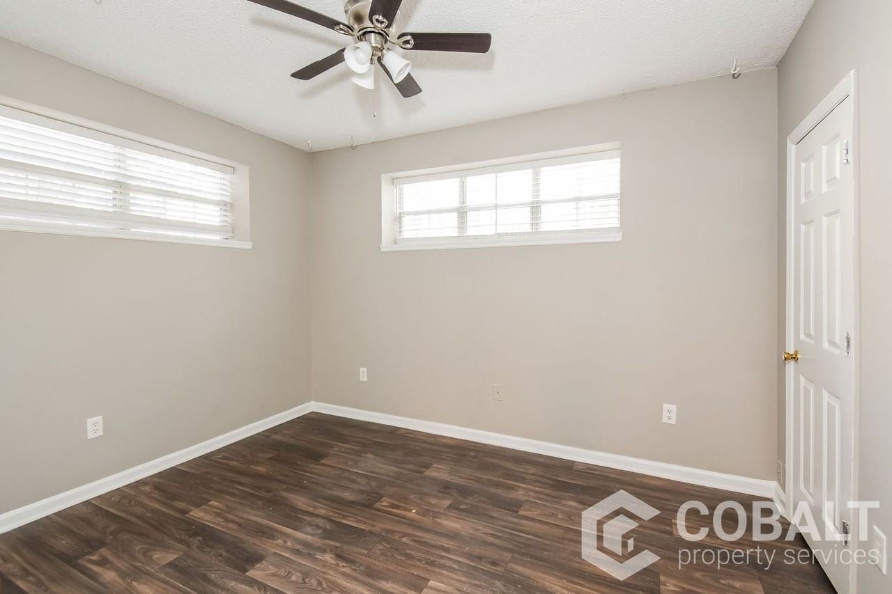 987 Collier Rd Nw #M - Photo 6 of 20