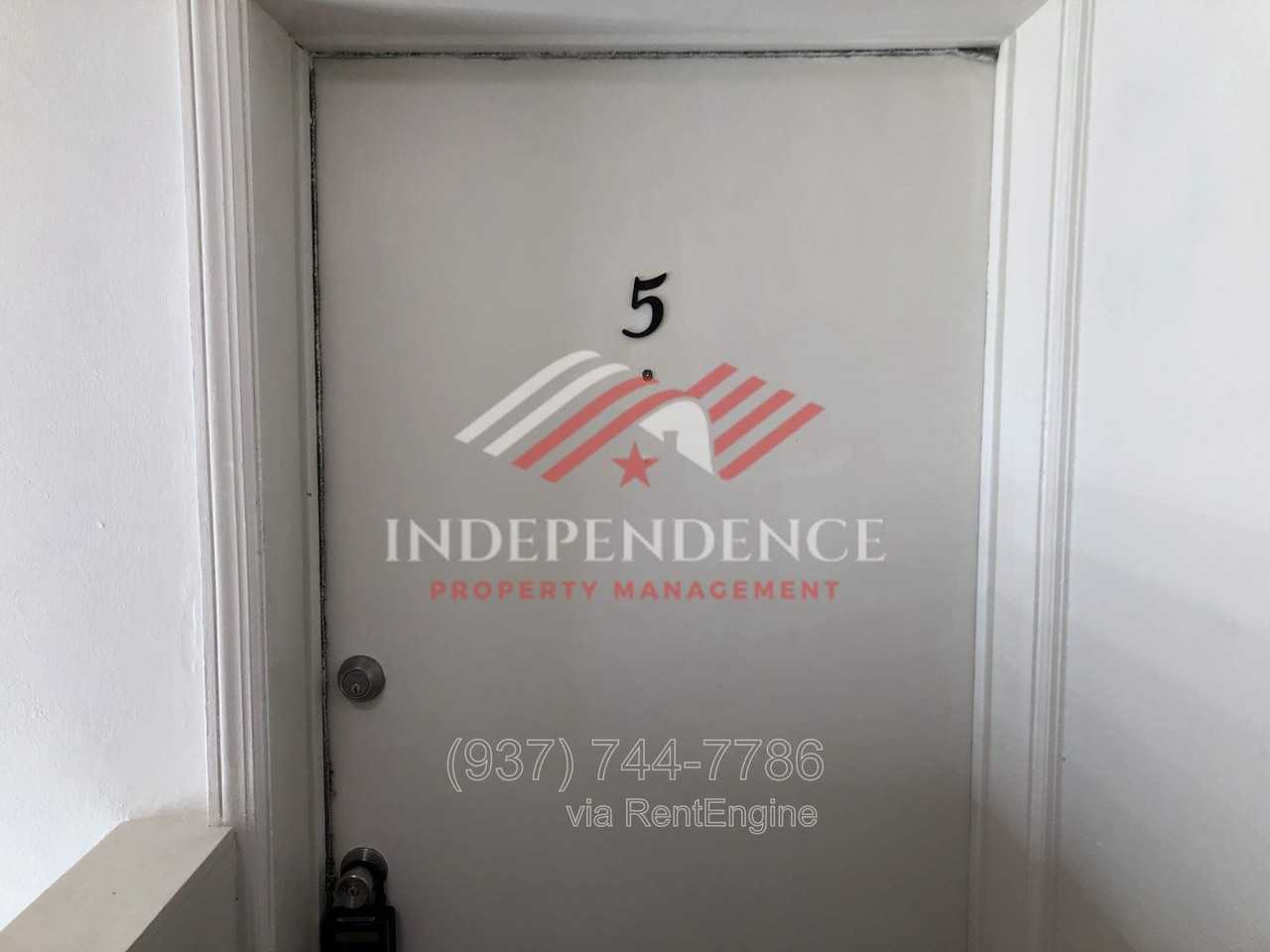 115 Scott Ave #5 - Photo 6 of 10