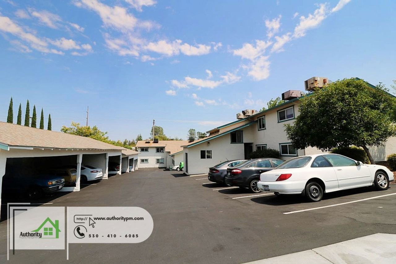 2487 Court St #9 - Photo 2 of 16