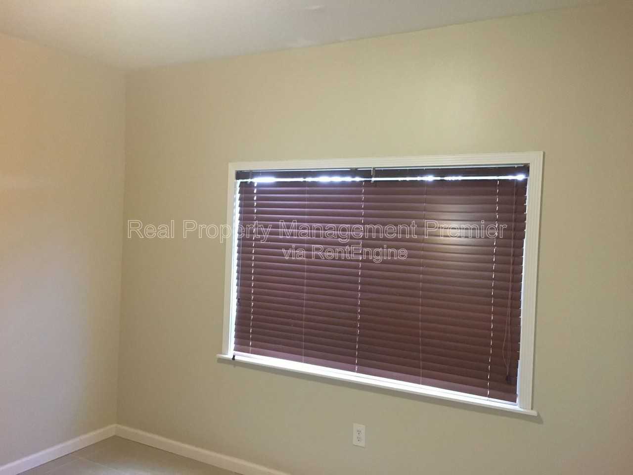 12885 Sw Ct-49 - Photo 5 of 39